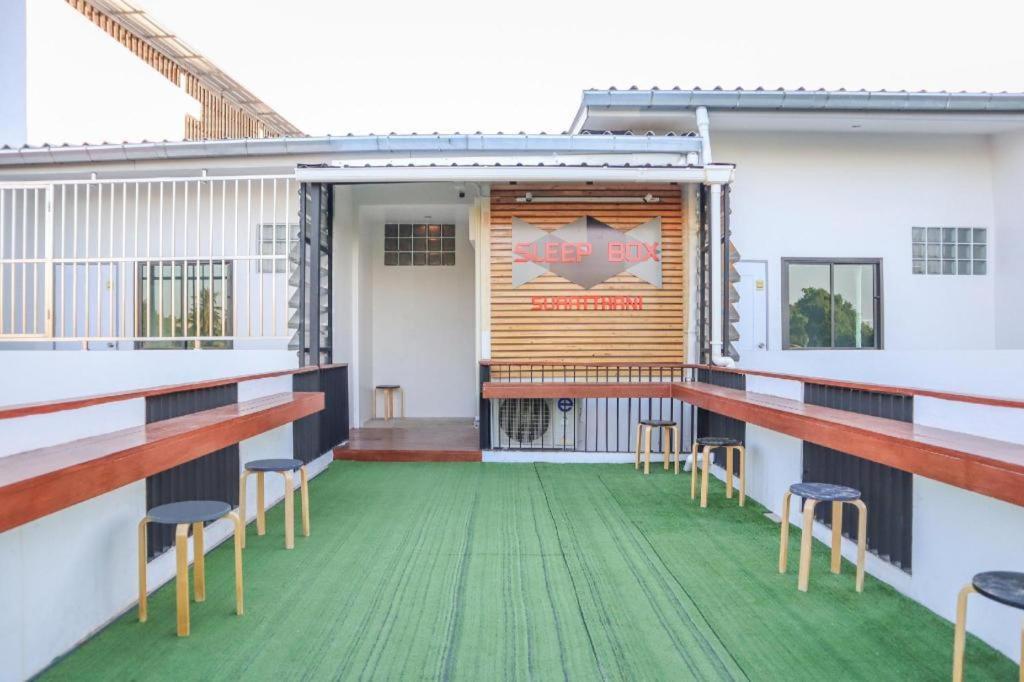 Sleepbox Hostel Suratthani Surat Thani Luaran gambar
