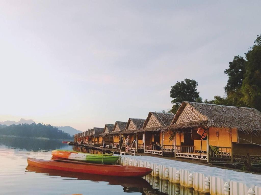 Sleepbox Hostel Suratthani Surat Thani Luaran gambar